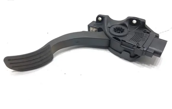 Volvo V70 Accelerator throttle pedal 6G929F836BD