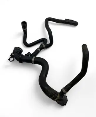 Volvo XC90 Engine coolant pipe/hose 31474497