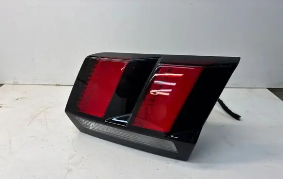 Peugeot 3008 II Tailgate rear/tail lights 9810477780