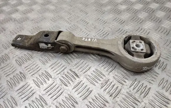 Skoda Fabia Mk2 (5J) Engine mount bracket