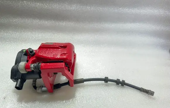Rear brake caliper