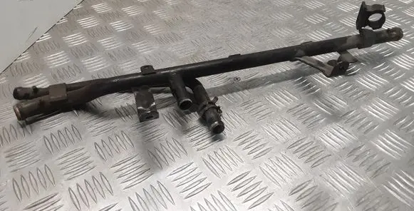 Volkswagen Touareg I Engine coolant pipe/hose 7L6121065C