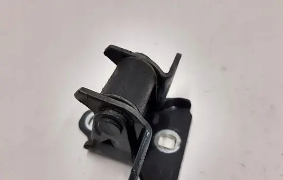 Opel Meriva B Rear door upper hinge
