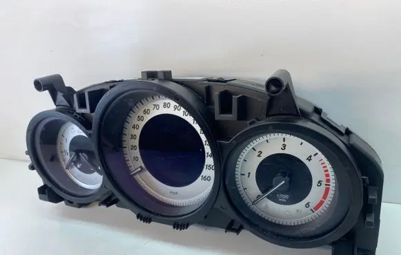 Mercedes-Benz C W204 Speedometer (instrument cluster) A2049004909 2049022903 2049018002