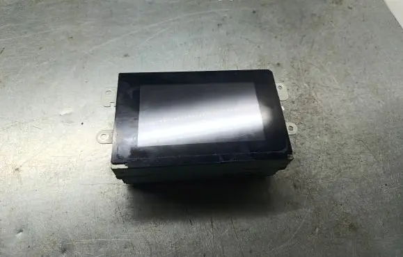 Nissan Almera Tino Screen/display/small screen 28090bu705