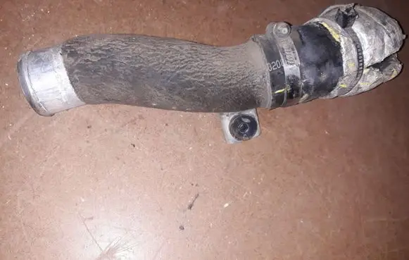 KIA Sportage Intercooler hose/pipe