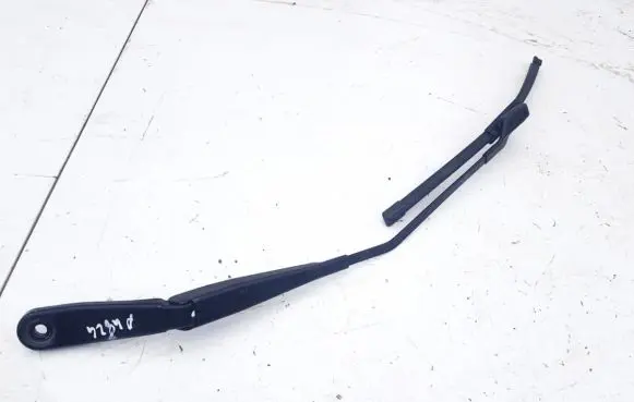 Volvo S60 Front wiper blade arm 30753508