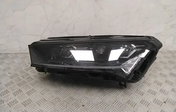 Skoda Enyaq iV Headlight/headlamp 5LB941015A