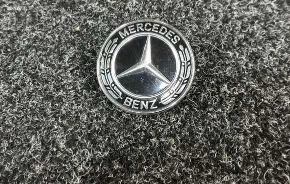 Mercedes-Benz B W247 Manufacturer badge logo/emblem a0008178501