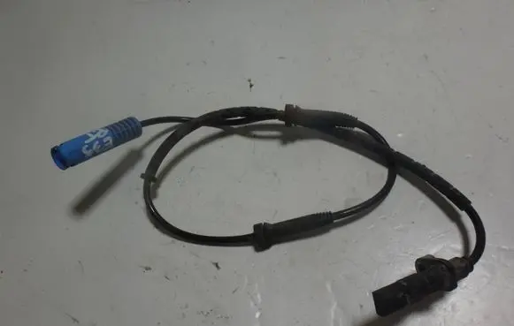 BMW 5 E39 ABS wheel speed sensor 