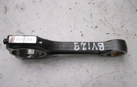 Hyundai i30 Connecting rod/conrod FE1202 BV129