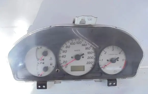 Mazda 323 F Speedometer (instrument cluster)