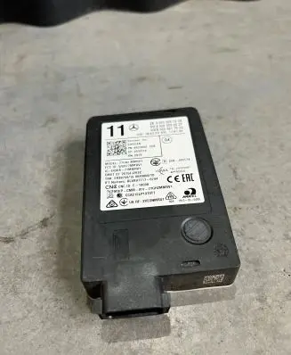 Mercedes-Benz E W238 Blind spot module A0009057908 A0009017503