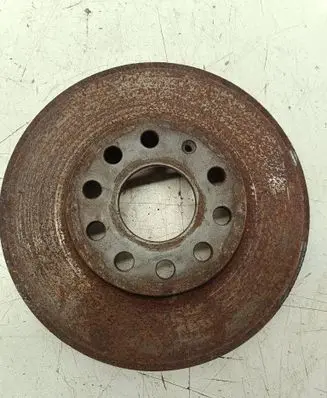 Volkswagen Touran II Front brake disc
