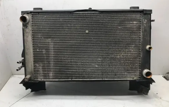 BMW 5 E60 E61 Coolant radiator 7787433 A6338 B331444