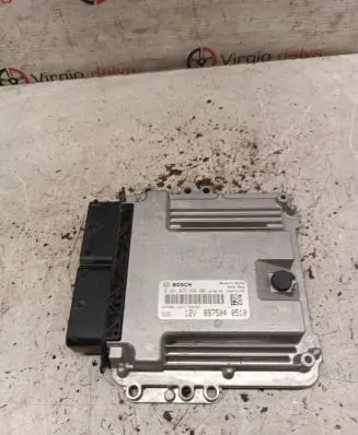Isuzu D-Max Engine control unit/module 0281035890 1039T31795