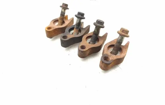 Ford Focus Fuel Injector clamp holder 
