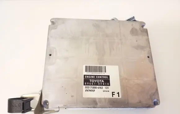 Toyota Corolla Verso E121 Engine control unit/module 896610F010 MB1758006463