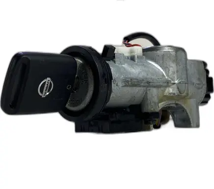 Nissan Qashqai Ignition lock 28590c9968 n0502825