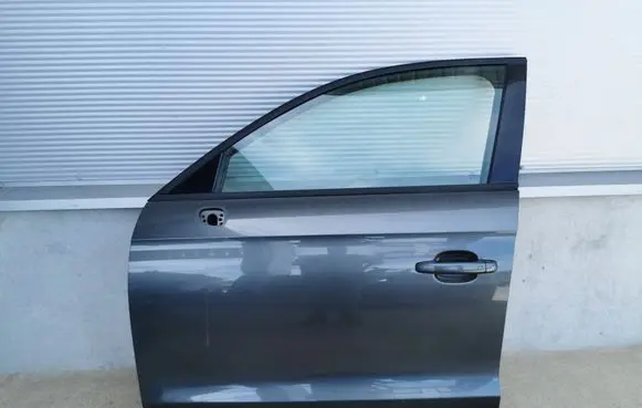 Audi A1 Front door