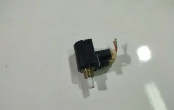 Toyota Avensis T250 Brake pedal sensor switch 