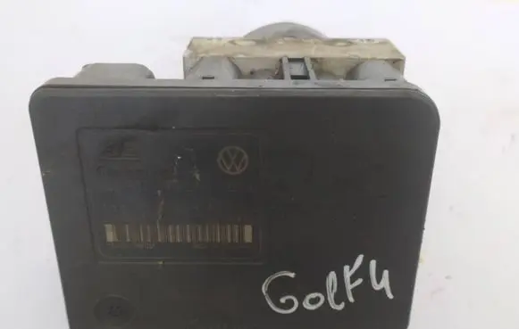 Volkswagen Golf IV ABS Pump 1C0907379L 00001964D0 10096003343