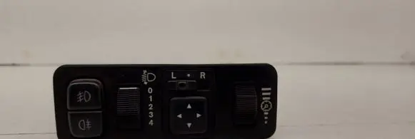 Mitsubishi Carisma Headlight level height control switch MR740608 09118