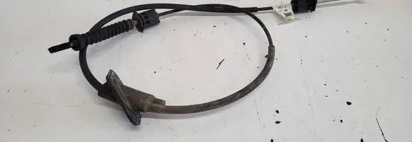 Volvo S60 Gear shift cable linkage 8675068