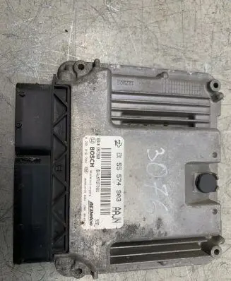 Opel Insignia A Engine control unit/module 55574903 55573560