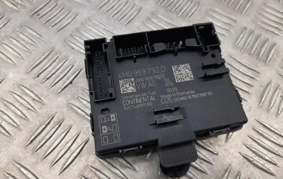 Audi Q7 4M Door control unit/module 4M0959792D