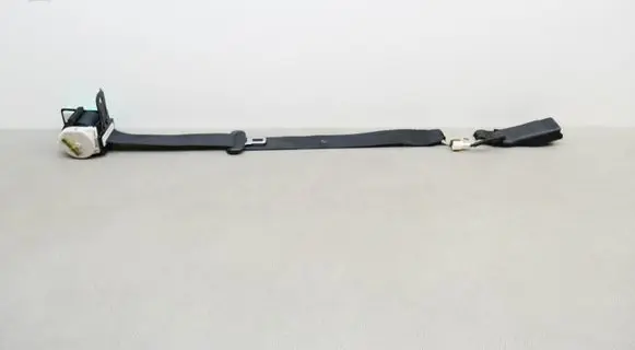 Toyota Corolla E160 E170 Middle seatbelt (rear) 7347002391 1099628