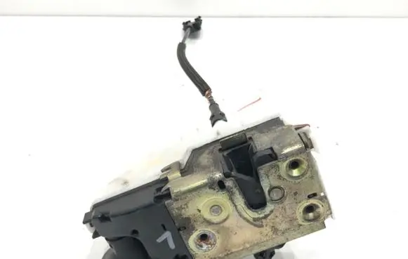 Renault Laguna II Front door lock