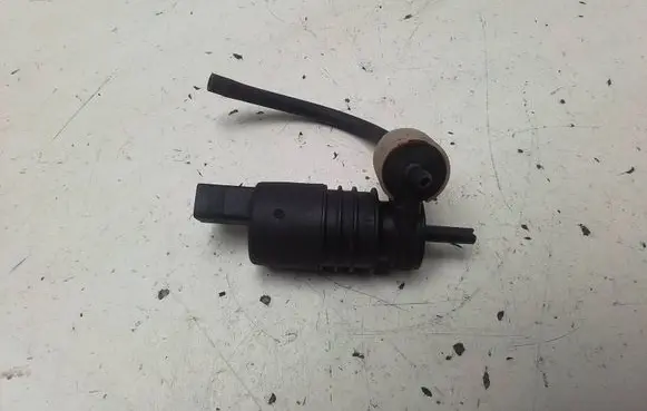 Volvo V50 Windscreen/windshield washer pump Pa6gb