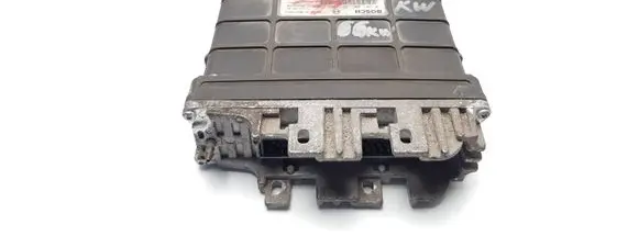 Volkswagen PASSAT B4 Engine control unit/module 028906021AM