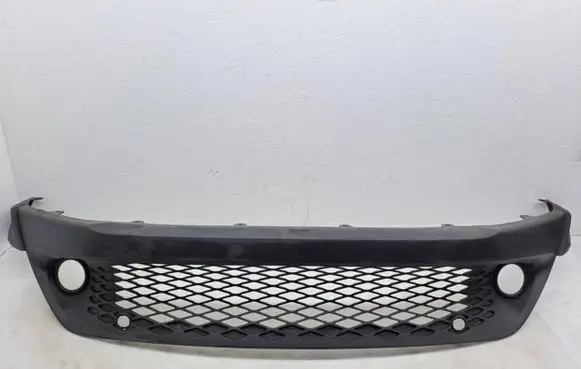 Front bumper lip