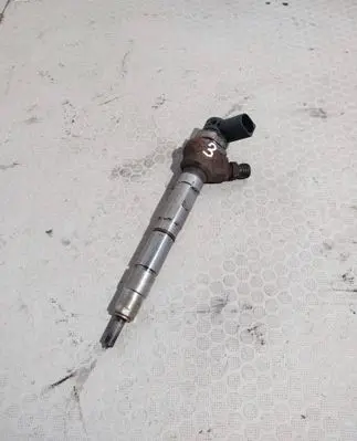 Skoda Octavia Mk3 (5E) Fuel injector 04L130277AD