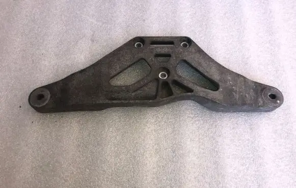 Audi A6 S6 C6 4F Rear differential/diff mount bracket 4E0599287