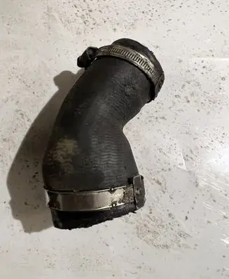 Intercooler hose/pipe
