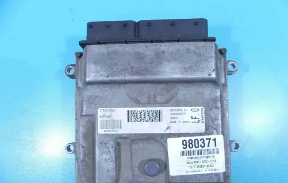 Volvo XC90 Engine control unit/module ECU 30732804 IMPRK980371