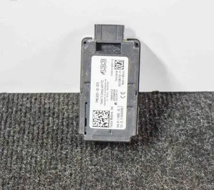 Tesla Model 3 Tire pressure control unit 111858000C A2C15064700