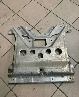 Engine splash shield/under tray