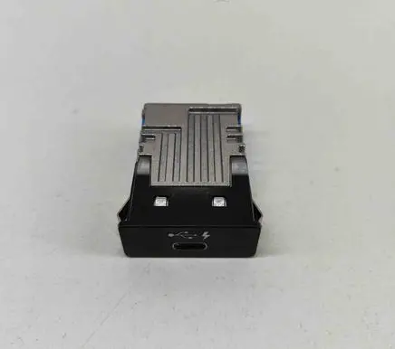 BMW 3 G20 G21 USB socket connector 8711939
