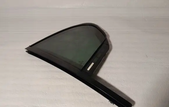 BMW 7 G11 G12 Sliding door window/glass 73738897373889