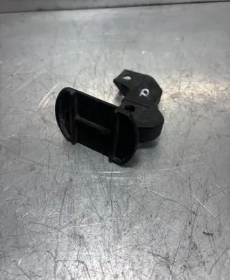 BMW 5 E39 Front bumper mounting bracket 8159362