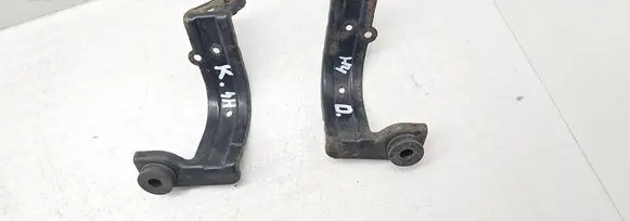 Honda CR-V Radiator mount bracket 