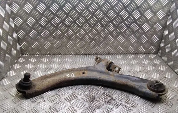 Nissan Qashqai Front lower control arm/wishbone