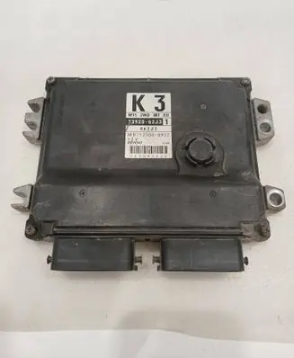 Suzuki Swift I Engine control unit/module 3392062J3 062J3 MB1123000932
