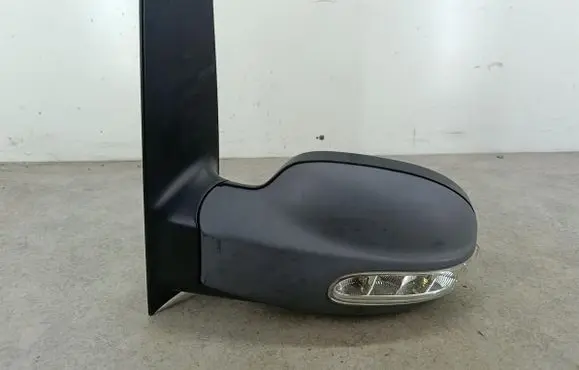 Mercedes-Benz Vito Viano W639 Front door electric wing mirror 