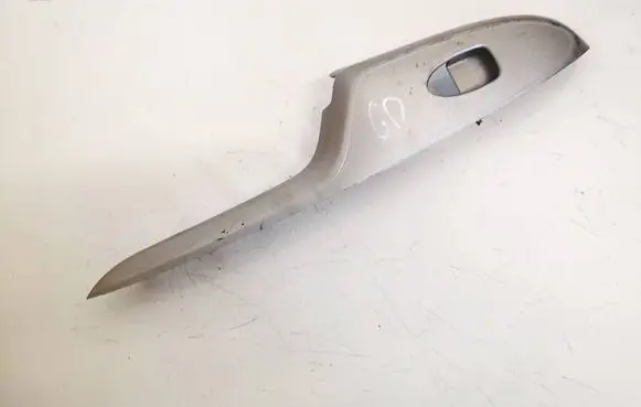 Honda Civic Front door window switch trim smge011m1 83740smge011m1