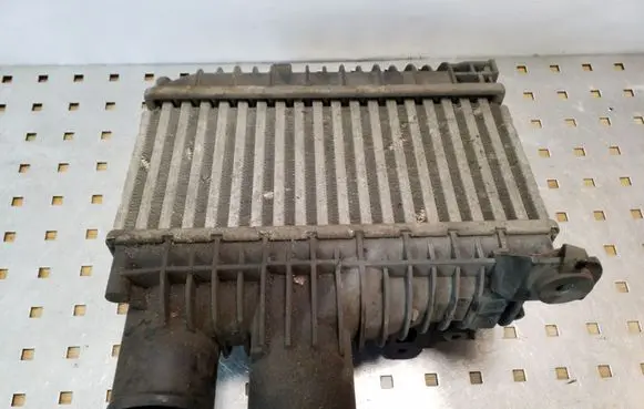 Toyota Avensis T250 Intercooler radiator 873067D